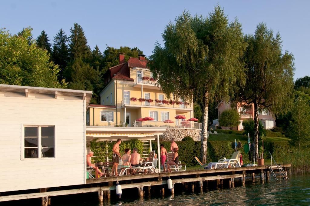 Appartements Schwarzvilla Velden am Woerthersee Exterior photo